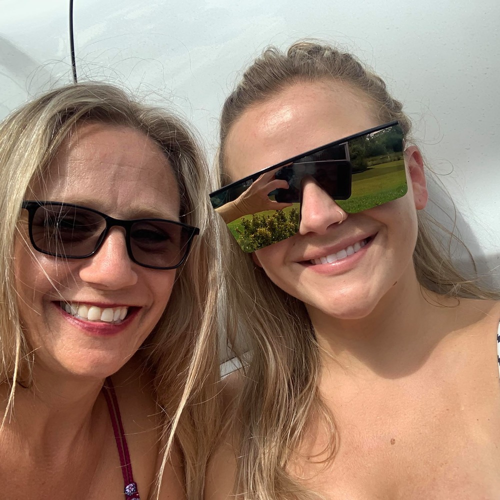 Meet your Posher, Chasity